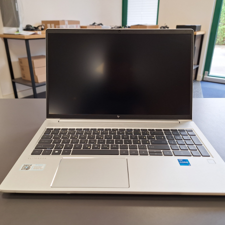 Prenosnik, HP EliteBook 650 G10... ugodna cena / kvaliteta A-