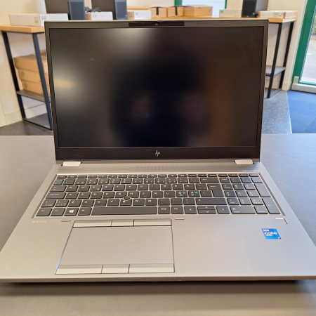 Prenosnik, HP Zbook Fury 15 G8 Mobile Workstation... ugodna cena / kvaliteta A-