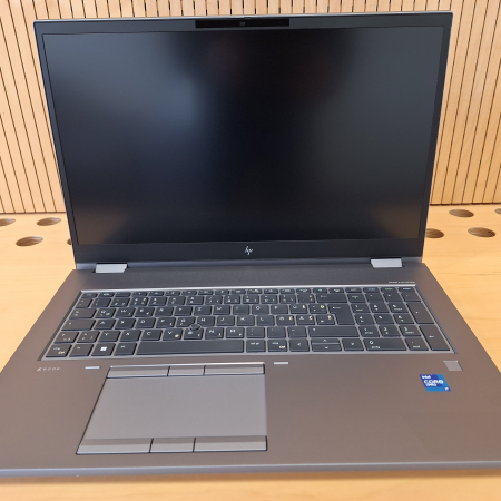 Prenosnik, HP Zbook Fury 17 G8 Mobile Workstation... ugodna cena / kvaliteta A-