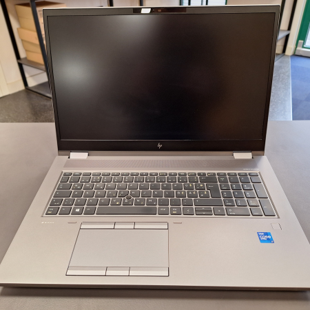 Prenosnik, HP Zbook Fury 17 G8 Mobile Workstation... ugodna cena / kvaliteta A-