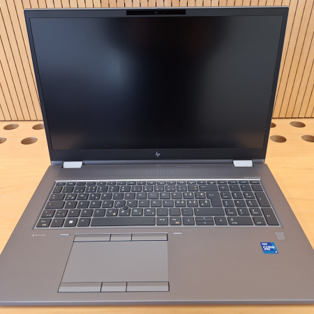 Prenosnik, HP Zbook Fury 17 G8 Mobile Workstation... ugodna cena / kvaliteta A-