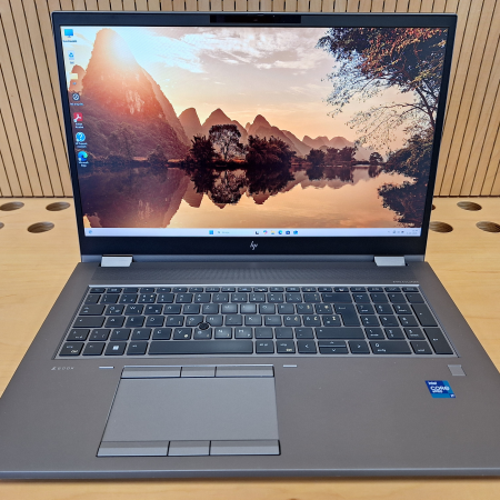 Prenosnik, HP Zbook Fury 17 G8 Mobile Workstation... ugodna cena / kvaliteta A-