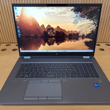 Prenosnik, HP Zbook Fury 17 G8 Mobile Workstation... ugodna cena / kvaliteta A-