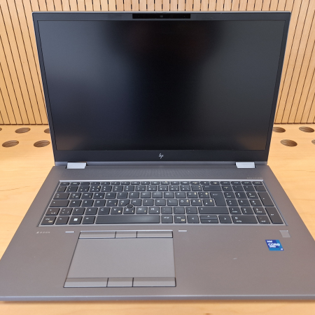 Prenosnik, HP Zbook Fury 17 G8 Mobile Workstation... ugodna cena / kvaliteta A-