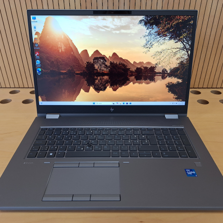 Prenosnik, HP Zbook Fury 17 G8 Mobile Workstation... ugodna cena / kvaliteta A-