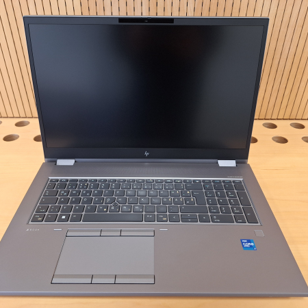 Prenosnik, HP Zbook Fury 17 G8 Mobile Workstation... ugodna cena / kvaliteta A-