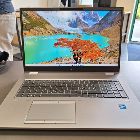 Prenosnik, HP Zbook Fury 17 G8 Mobile Workstation... ugodna cena / kvaliteta A-
