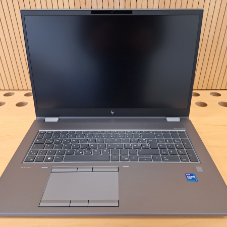 Prenosnik, HP Zbook Fury 17 G8 Mobile Workstation... ugodna cena / kvaliteta A-