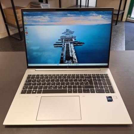 Prenosnik, HP EliteBook 860 G10... ugodna cena / kvaliteta A-