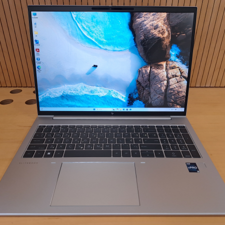 Prenosnik, HP EliteBook 860 G10... ugodna cena / kvaliteta A-