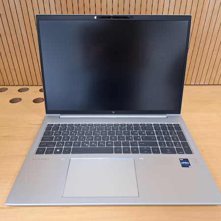 Prenosnik, HP EliteBook 860 G10... ugodna cena / kvaliteta A-