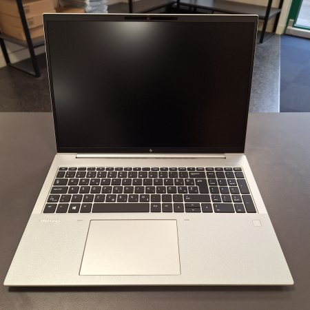 Prenosnik, HP EliteBook 860 G10... ugodna cena / kvaliteta A-