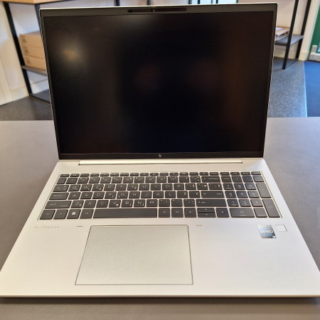 Prenosnik, HP EliteBook 860 G9... ugodna cena / kvaliteta A-