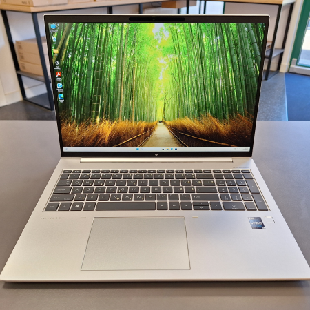 Prenosnik, HP EliteBook 860 G9... ugodna cena / kvaliteta A-