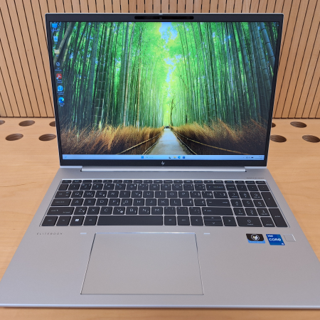 Prenosnik, HP EliteBook 860 G9... ugodna cena / kvaliteta A-