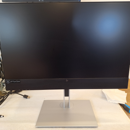 Monitor, 61 cm (24''), HP EliteDisplay E24m G4... ugodna cena / kvaliteta A- 