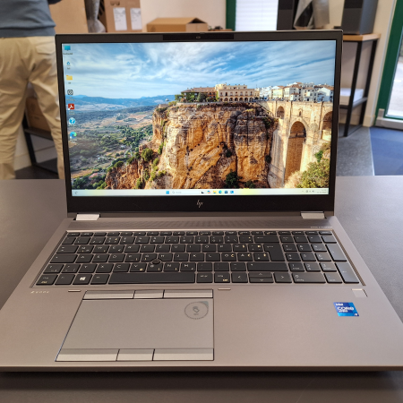 Prenosnik, HP Zbook 15 G8 Fury Mobile Workstation... ugodna cena / kvaliteta A-