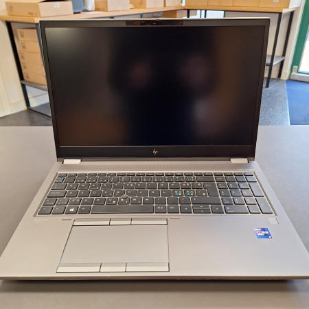 Prenosnik, HP Zbook Fury 15 G8 Mobile Workstation... ugodna cena / kvaliteta A-