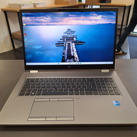 Prenosnik, HP Zbook Fury 17 G8 Mobile Workstation... ugodna cena / kvaliteta A-