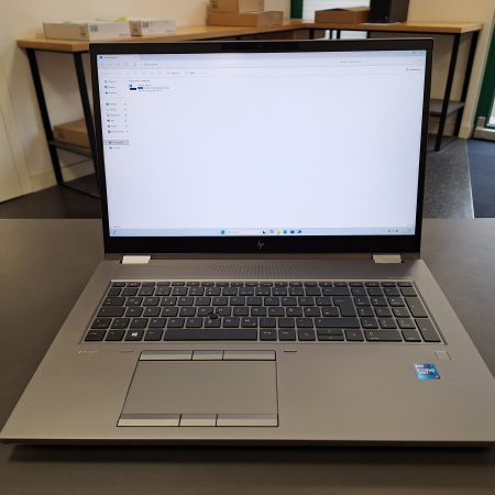 Prenosnik, HP Zbook Fury 17 G8 Mobile Workstation... ugodna cena / kvaliteta A-