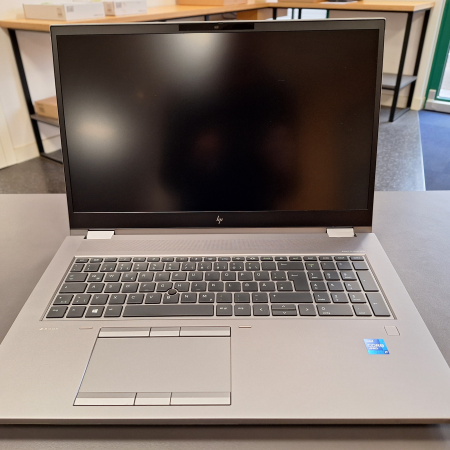 Prenosnik, HP Zbook Fury 17 G8 Mobile Workstation... ugodna cena / kvaliteta A-