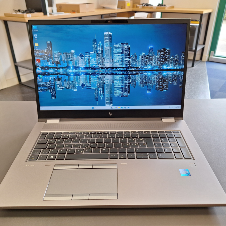 Prenosnik, HP Zbook Fury 17 G8 Mobile Workstation... ugodna cena / kvaliteta A-
