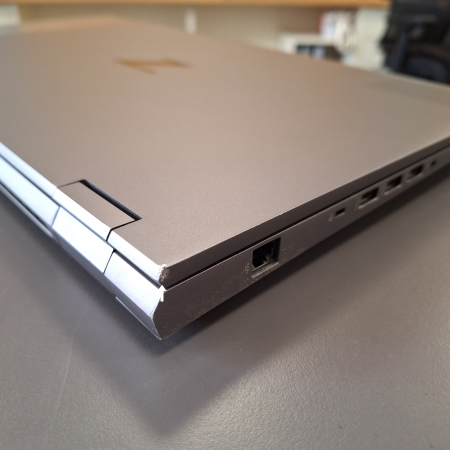 Prenosnik, HP Zbook Fury 17 G8 Mobile Workstation... ugodna cena / kvaliteta A-