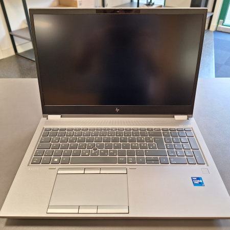 Prenosnik, HP Zbook Fury 15 G8 Mobile Workstation... ugodna cena / kvaliteta A-