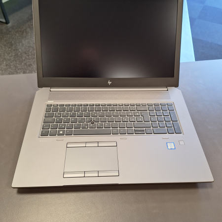 Prenosnik, HP Zbook 17 G6 Mobile Workstation... ugodna cena / kvaliteta A-